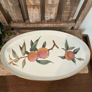 Royal Worcester Evesham Gold Oven To Table 12" Oval Baker / Dish